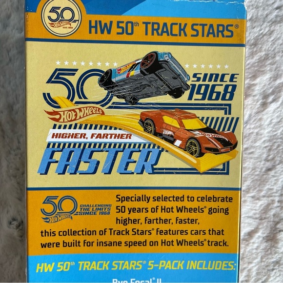 Hot Wheels 50th Anniversary Track Stars Set - Picture 4 of 7